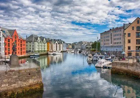 Διαμέρισμα Sunny In Ålesund